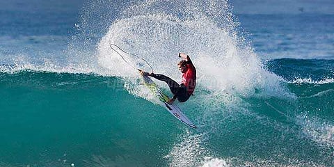 அலைச் சறுக்கில் அமெரிக்க வீரர் ப்ளோரென்ஸ் புதிய சாதனை