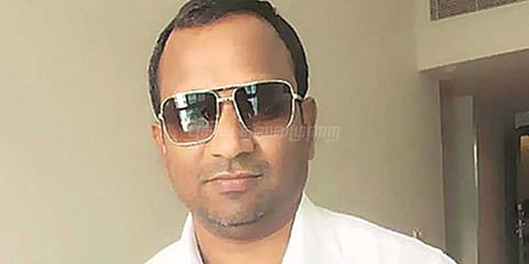 சென்னை வந்து சேர்ந்தது தற்கொலை செய்துகொண்ட ரவுடி ஸ்ரீதரின் உடல்