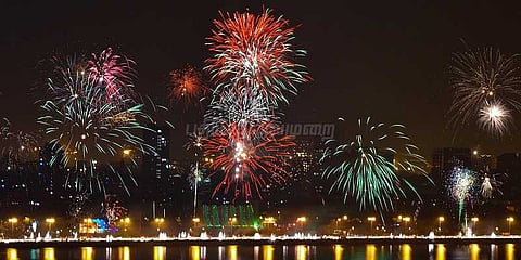 அமெரிக்காவில் தீபாவளிக் கொண்டாட்டம்: ஏராளமான இந்தியர்கள் பங்கேற்பு