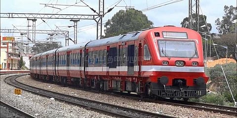 ரயில்களில் ஆக்சிஜன் சிலிண்டர் கட்டாயம்: உச்ச நீதிமன்றம் உத்தரவு