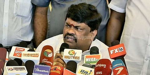 பிரதமர் மோடி இருக்கும் வரை நம்மை யாரும் மிரட்ட முடியாது: அமைச்சர் ராஜேந்திர பாலாஜி