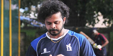 எந்த நாட்டுக்காகவும் ஸ்ரீசாந்தால் விளையாட முடியாது: பிசிசிஐ கறார்