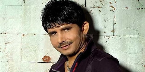 கணக்கை முடக்குவதா? ட்விட்டருக்கு எதிராக இந்தி நடிகர் ஆவேசம்