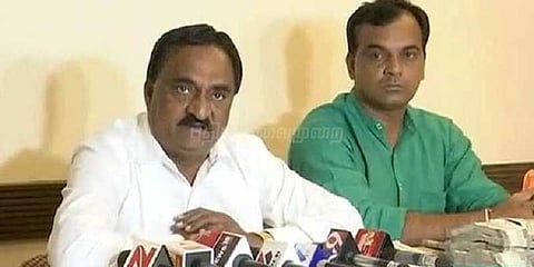 பாஜகவில் சேர ரூ.1 கோடி பேரம்: குஜராத் பட்டிதர் இனத்தலைவர் பேட்டி