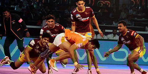 புரோ கபடி லீக்: புனே, பாட்னா அணிகள் வெற்றி