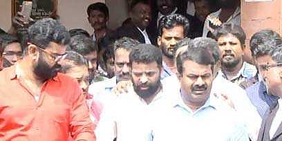 இந்திய இறையாண்மைக்கு எதிராக பேசியதாக வழக்கு: சீமான், அமீர் விடுதலை