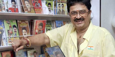 நடிகர் கருணாஸை கிண்டல் செய்த எஸ்.வி.சேகர்