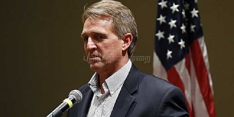 ட்ரம்பை விமர்சித்த சொந்த கட்சி எம்.பி ஃபிளேக்:: குவியும் பாராட்டுகள்