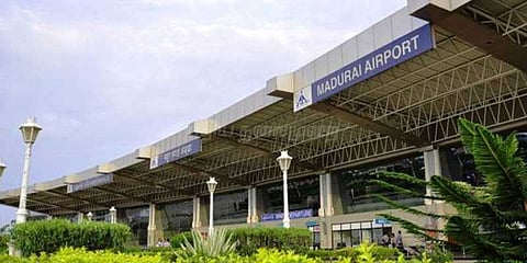 மதுரை விமான நிலையத்தில் போலி ஐபிஎஸ் அதிகாரி கைது