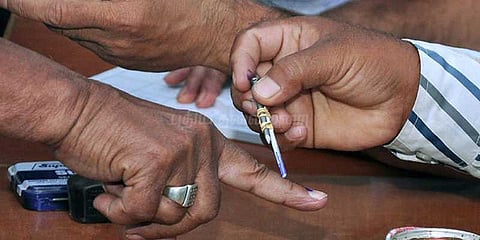 காங்., பாஜகவின் சோதனைக் களமான குஜராத்: நாடு முழுவதும் எதிர்பார்க்கப்படும் தேர்தல்