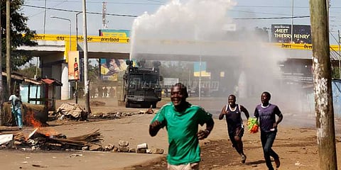 கென்ய அதிபர் தேர்தலில் 48% வாக்குப்பதிவு: எதிர்க்கட்சிகள் போராட்டத்தால் வன்முறை