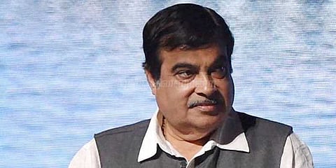 சென்னை துறைமுகத்தை பயன்படுத்திக் கொள்ளுங்கள்: வாகன உற்பத்தி நிறுவனங்களுக்கு கட்கரி வேண்டுகோள்