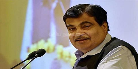 நீர்வழிப் பாதைகளில் விமானப் போக்குவரத்து? நிதின் கட்கரி