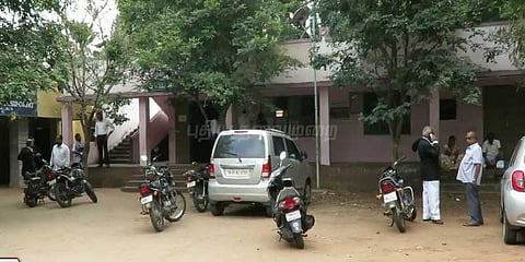 பாலியல் புகாரில் சிக்கிய நீதிபதி பணியிடை நீக்கம்