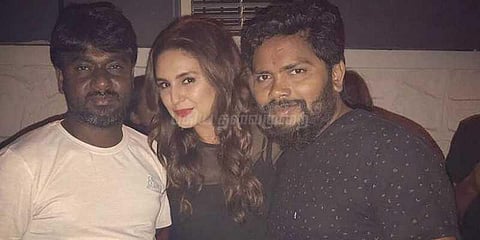 காலா படக்குழுவுக்கு ஹூமா குரேஷி கொடுத்த விருந்து