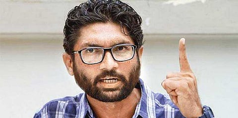 காங்கிரஸ் கட்சியில் சேரமாட்டேன்: தலித் தலைவர் ஜிக்னேஷ்