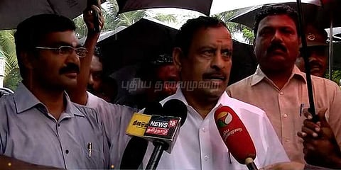 அரிச்சந்திரா நதி தூர்வாரும் பணி: அமைச்சர் ஓ.எஸ்.மணியன் ஆய்வு