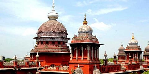 மின்சாரம் தாக்கி பலியான சிறுமிகள்: ரூ.10 லட்சம் இழப்பீடு வழங்க நீதிமன்றம் உத்தரவு