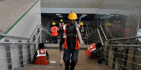 தொடர்மழை எதிரொலி: சென்னையில் மெட்ரோ பணிகள் நிறுத்தம்