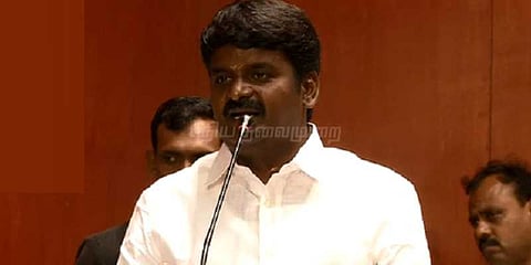 மழைக்கால சிறப்பு முகாம்கள்: அமைச்சர் விஜயபாஸ்கர் நேரில் ஆய்வு