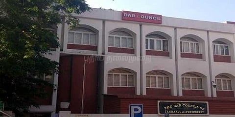 அகில இந்திய பார் கவுன்சில் தேர்வில் வெற்றி பெற வேண்டும்: பார் கவுன்சில் அதிரடி