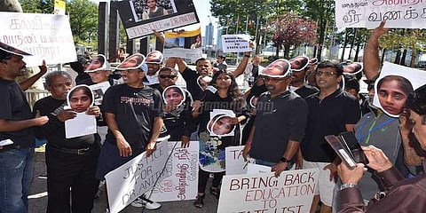 தமிழக தனித்துவ கல்வி முறையை அழிக்கிறது நீட்: அமெரிக்க தமிழர்கள் எதிர்ப்பு