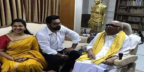 இந்த சந்திப்புக்கு அரசியல் சாயம் பூசாதீர்கள்: சரத்குமார்