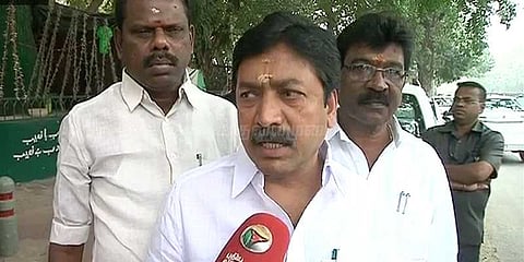 இரட்டை இலை சின்னம் எங்களுக்கே கிடைக்கும்: சி.வி.சண்முகம்