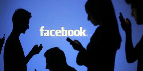 பிரபலமாகிய விளையாட்டு: குழந்தையாகவே மாறிய ஃபேஸ்புக் வாசிகள்..!