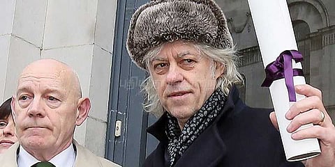 ரோஹிங்கிய இஸ்லாமியர்களுக்காக விருதை திருப்பிக் கொடுத்த இசையமைப்பாளர்