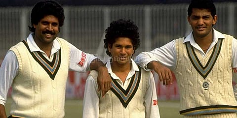 சாதனை நாயகன் சச்சின் கிரிக்கெட்டில் அடியெடுத்து வைத்த நாள் இன்று