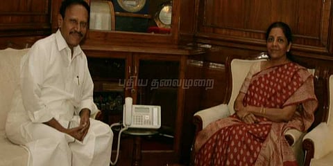 நிர்மலா சீதாராமன் உள்ளிட்ட மத்திய அமைச்சர்களுடன் தம்பிதுரை சந்திப்பு