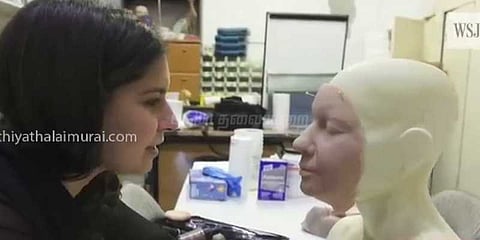 ஐபோன் 7-ல் பாதுகாப்புக் குறைபாடு: முகமூடி மூலம் திறக்கலாம் என செய்முறை விளக்கம்