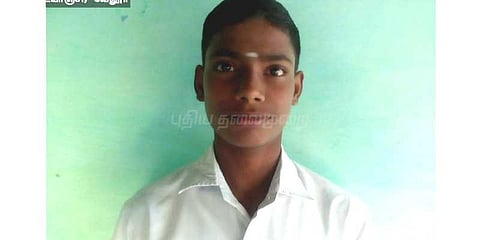 பெற்றோர் திட்டியதால் 11ஆம் வகுப்பு மாணவர் தற்கொலை