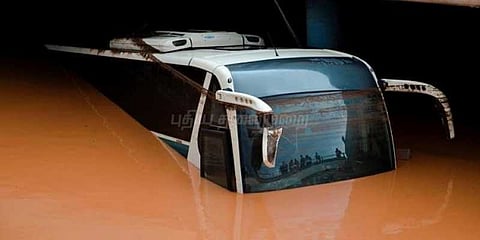 வெள்ளத்தில் 15 பேர் பலி: கிரீஸ்நாட்டில் தேசிய துக்க தினம் அனுசரிப்பு