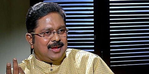 சோதனையின் போது அதிகாரிகளை மிரட்டினாரா தினகரன்?