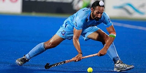 உலக ஹாக்கி லீக் தொடர்: இந்திய அணியில் சர்தார் சிங் நீக்கம்