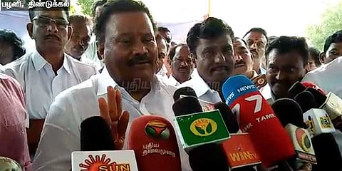 சோதனை குறித்து திண்டுக்கல் சீனிவாசன்: காலையில் ஒரு கருத்து, மாலையில் வேறு கருத்து