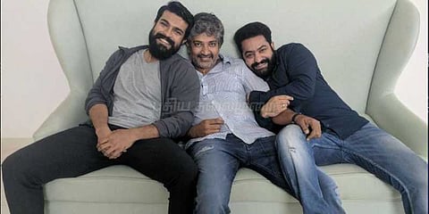 ’பாகுபலி’ இயக்குநரின் அடுத்த ஹீரோக்கள் என்.டி.ஆரா? ராம் சரணா?