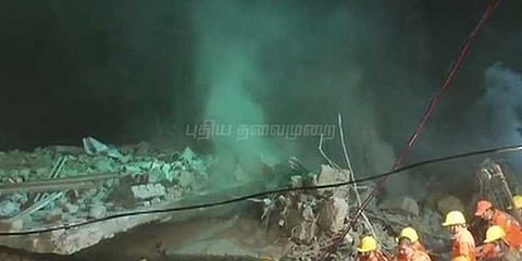 பிளாஸ்டிக் தொழிற்சாலையில் தீ : 4 பேர் பலி