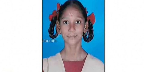 பள்ளிக்கு சென்ற மாணவியை காணவில்லை: பெற்றோர் சோகம்!