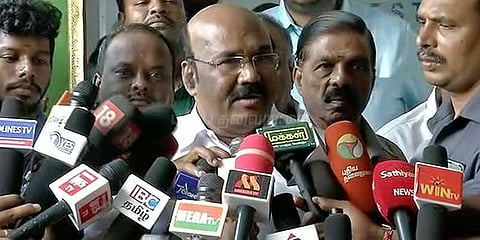 கந்துவட்டி குறித்து தயங்காமல் புகார் அளிக்க வேண்டும்: ஜெயக்குமார்