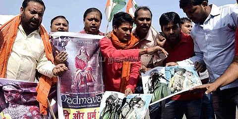 கலவரக்காரர்களுக்கு உதவும் பாஜக அரசுகள்: தமிழக அறிவுஜீவிகள் கண்டனம்