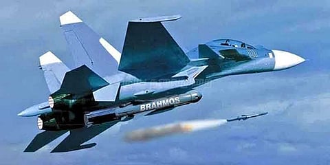 பிரமோஸ் ஏவுகணை சோதனை வெற்றியில் முடிந்தது