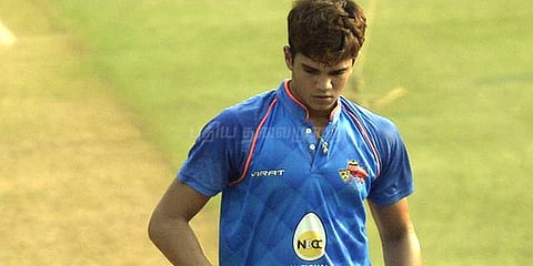 5 விக்கெட்டுகளை வீழ்த்தி அசத்திய அர்ஜுன் டெண்டுல்கர்