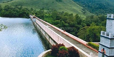 முல்லை பெரியாறு அணைக்கு நீர்வரத்து குறைந்தது