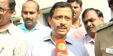 தற்கொலை செய்து கொண்ட மாணவிகளின் குடும்பத்திற்கு நிதியுதவி