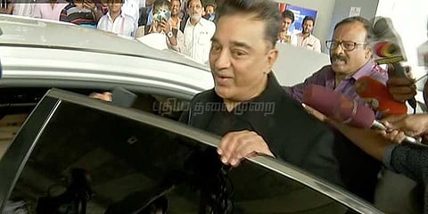 ரசிகரை கமல்ஹாசன் தடுத்தாரா? தள்ளிவிட்டாரா? வைரலாகிய வீடியோ