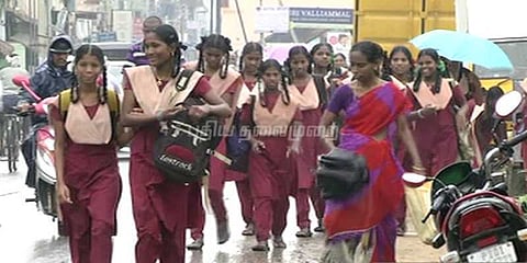 கனமழை காரணமாக திருவாரூரில் பள்ளிகளுக்கு விடுமுறை