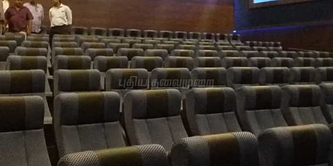 மல்டிபிளக்ஸ் திரையரங்கில் கூடுதல் விலைக்கு டிக்கெட் விற்பனை: அதிகாரிகள் ஆய்வு